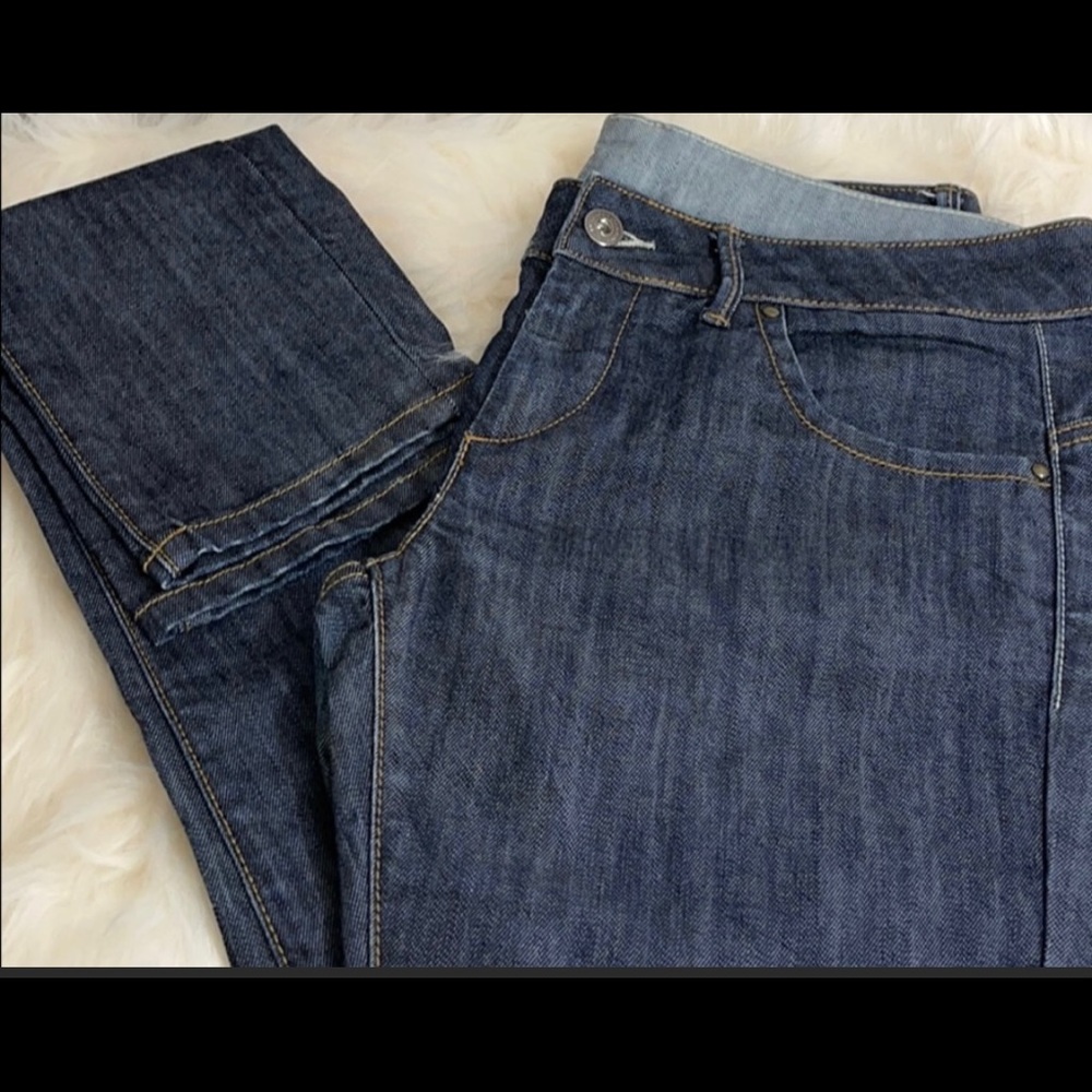 ISO- Victoria’s Secret Limited Edition Rocker Jean - Picture 2 of 2